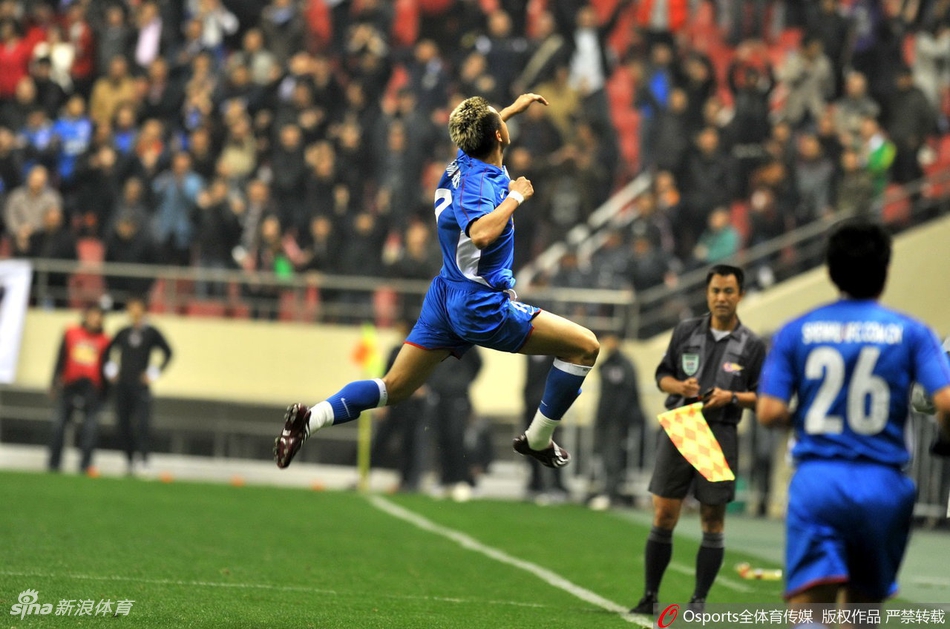 曾身披申花10号