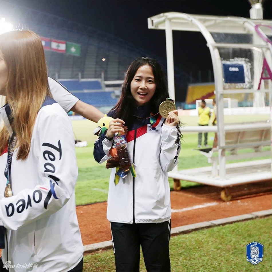 亚洲第一美女球星！韩国小天后李玟娥充满胶原蛋白的脸蛋