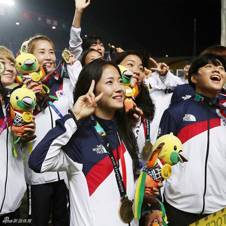 亚洲第一美女球星！韩国小天后李玟娥充满胶原蛋白的脸蛋