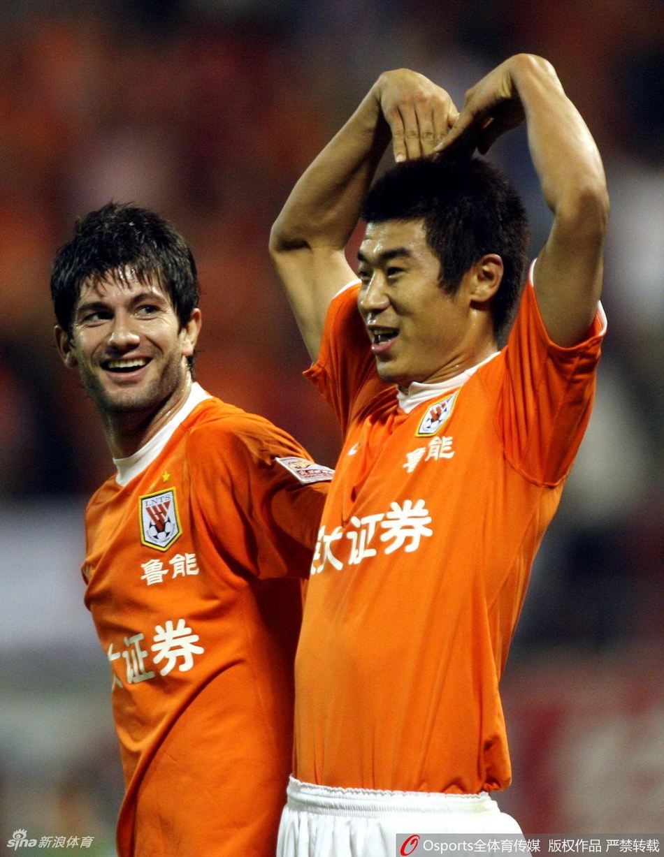 前中超外援米利安开枪自杀