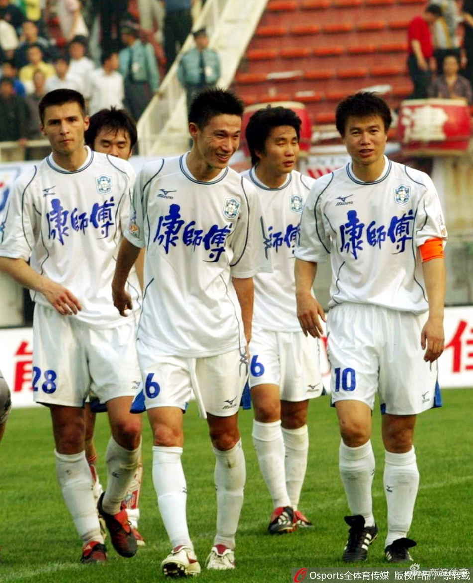 天津队两代旗帜