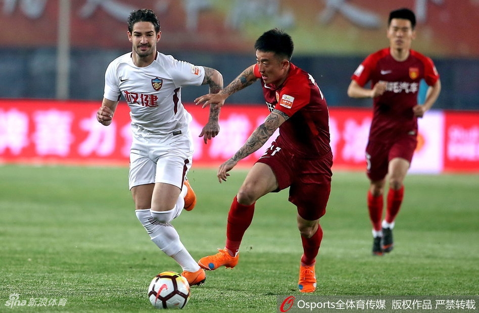 帕托与姜至鹏对位