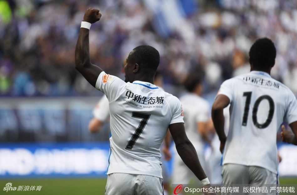 阿奇姆彭表现抢眼