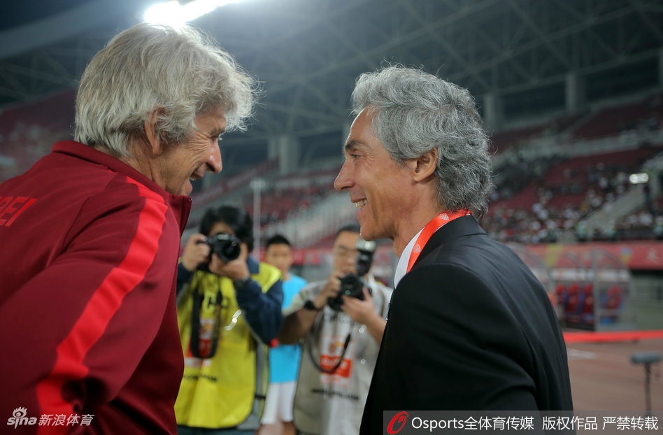 佩工和索萨交流