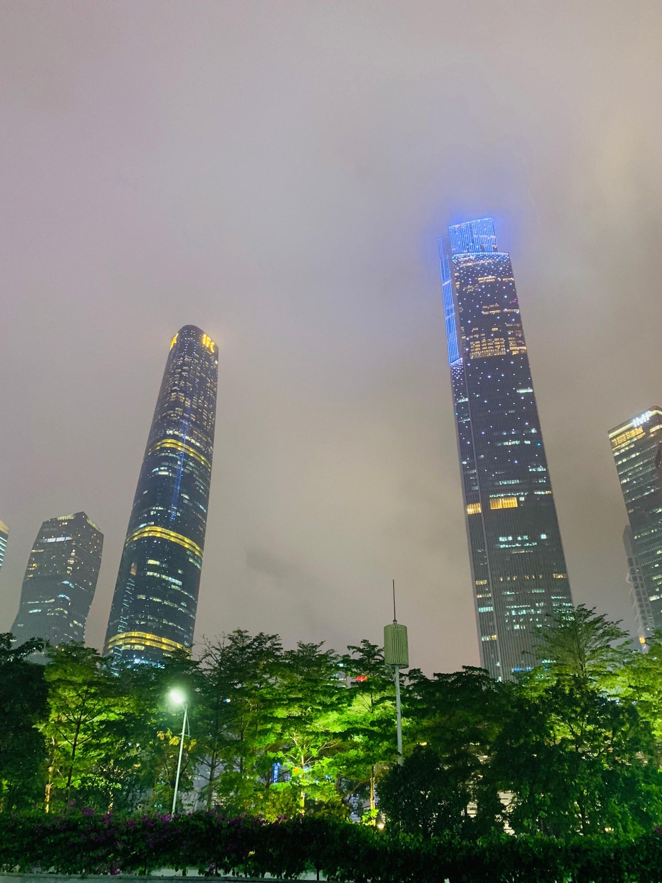 广州遭遇暴雨天气白昼如黑夜 或影响恒大鲁能之战