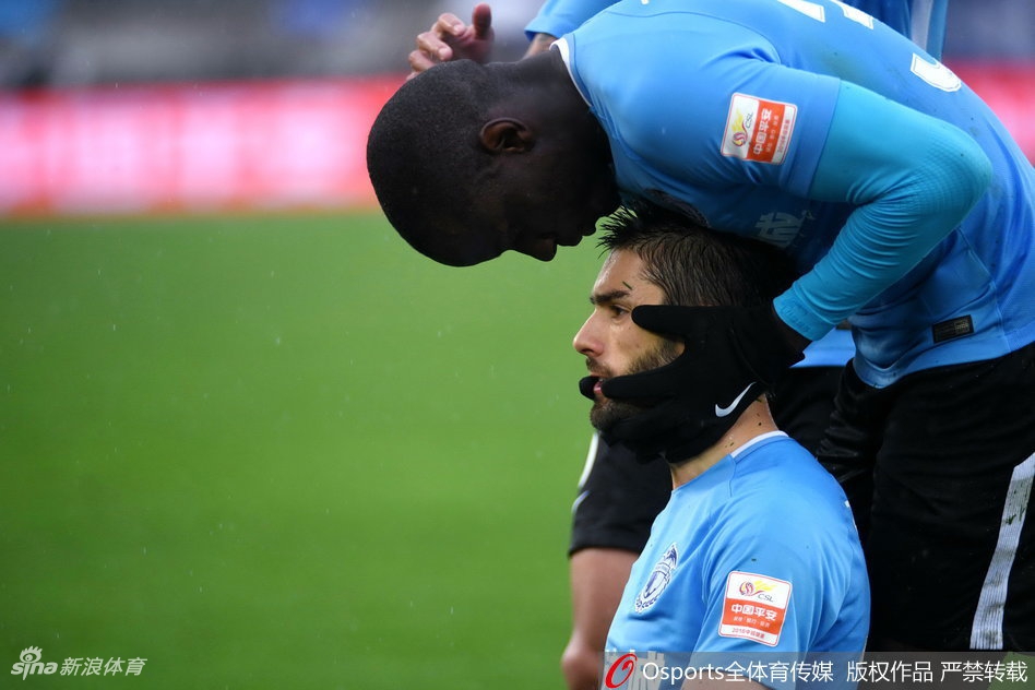 大奎祝贺卡拉斯科