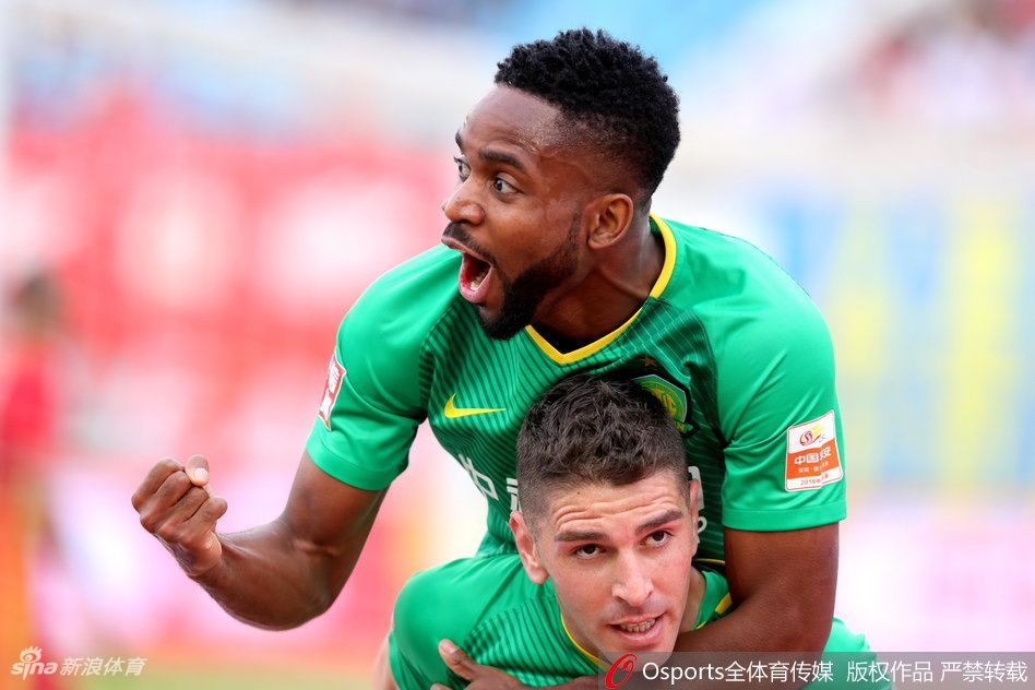 索里亚诺助攻巴坎布破门