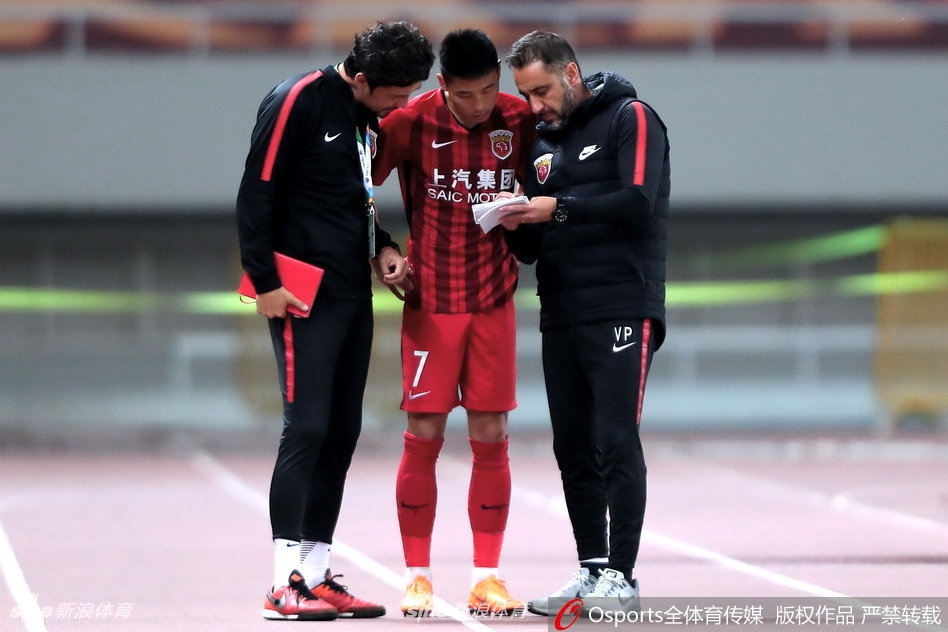 上港官宣佩雷拉下课 共同走过三个难忘赛季