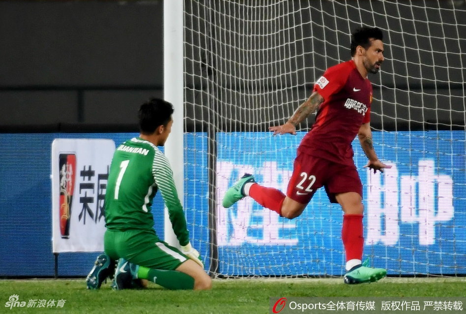 拉维奇再下一城