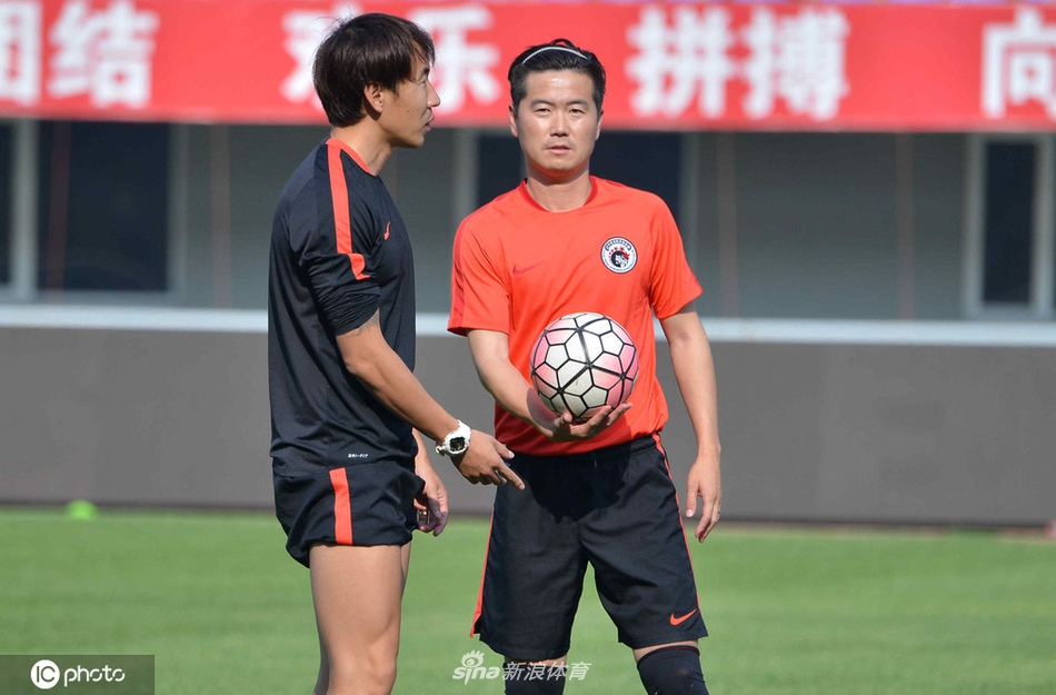 肇俊哲王亮（辽足）