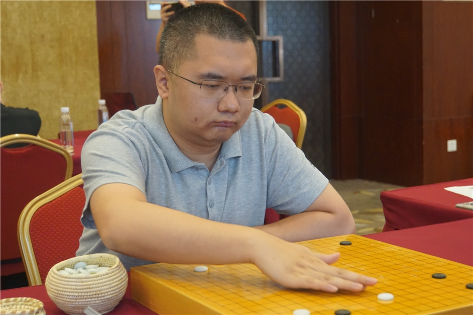 陈耀烨〖陈耀烨〗:望队伍进季后赛≮中信≯ 后半年精力在世界大赛