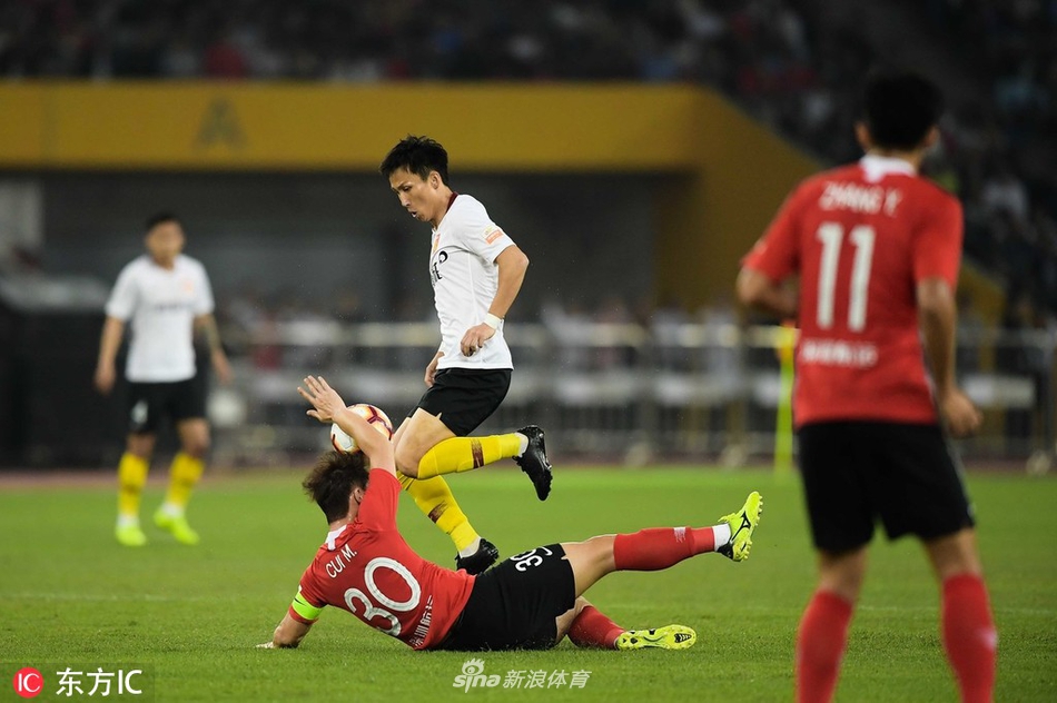 [中超]深圳3-1华夏