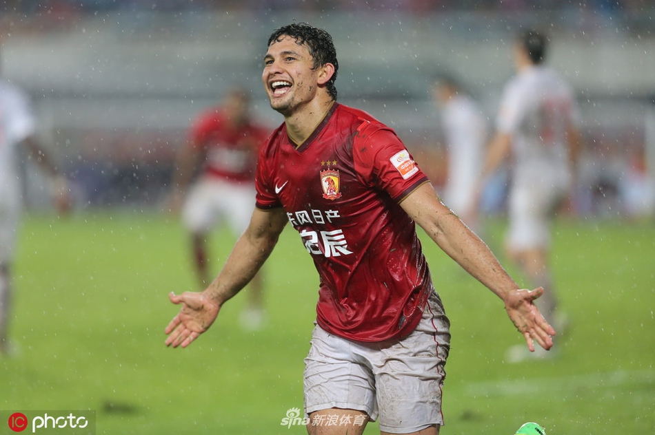 埃神归位！那些年在恒大的日子