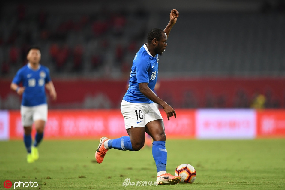 [中超]上海上港2-1河南建业