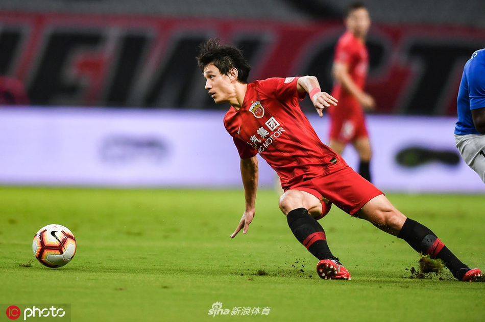 [中超]上海上港2-1河南建业