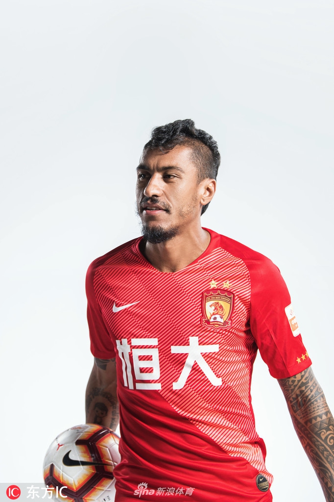 恒大众将放飞自我 张修维创意POSE