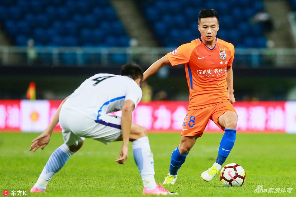 两名U23球员的对决