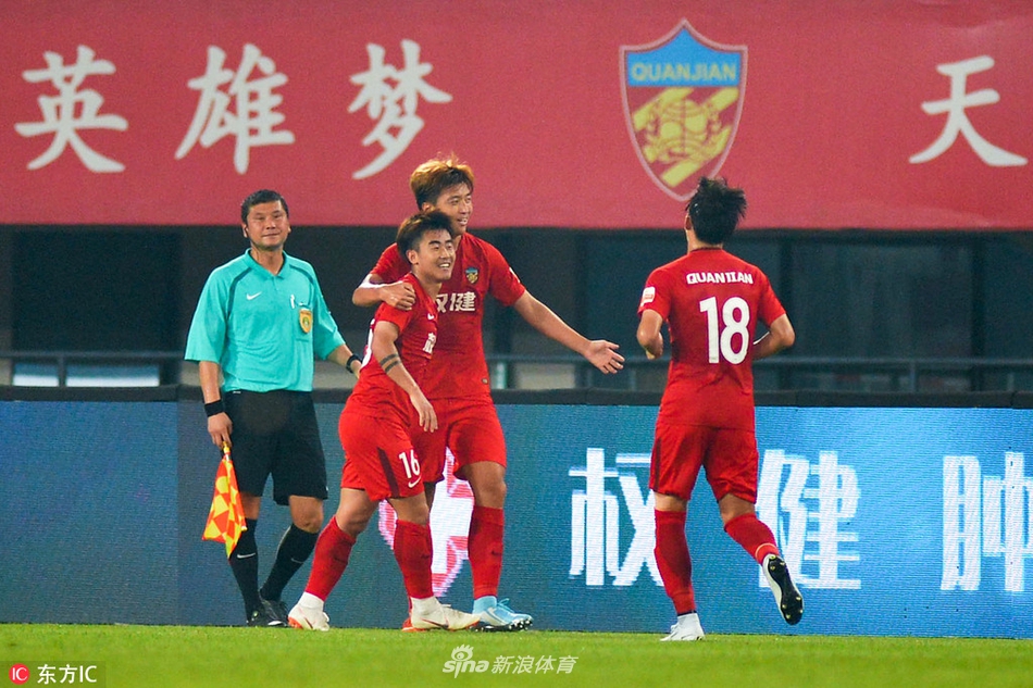 郑达伦打入了赛季首球