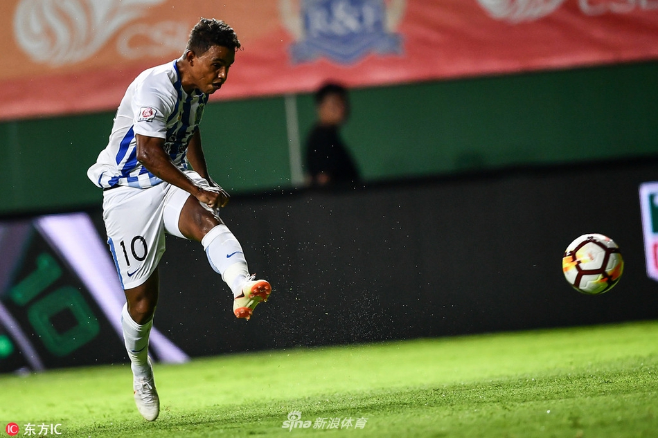 雷纳尔迪尼奥为富力反超比分