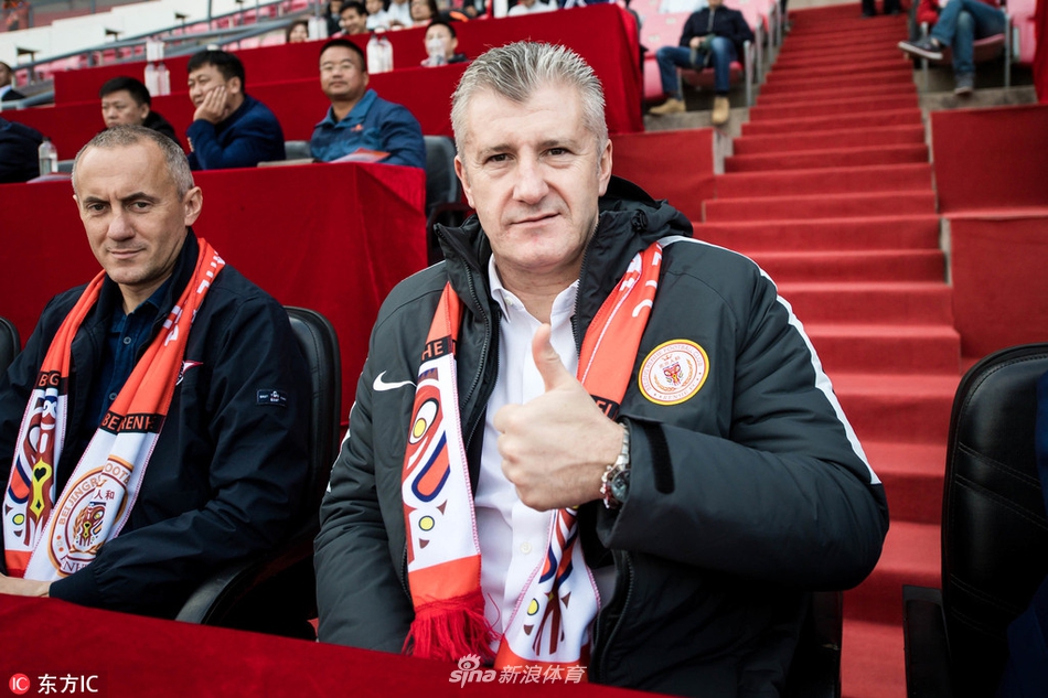 [中超]人和0-2苏宁