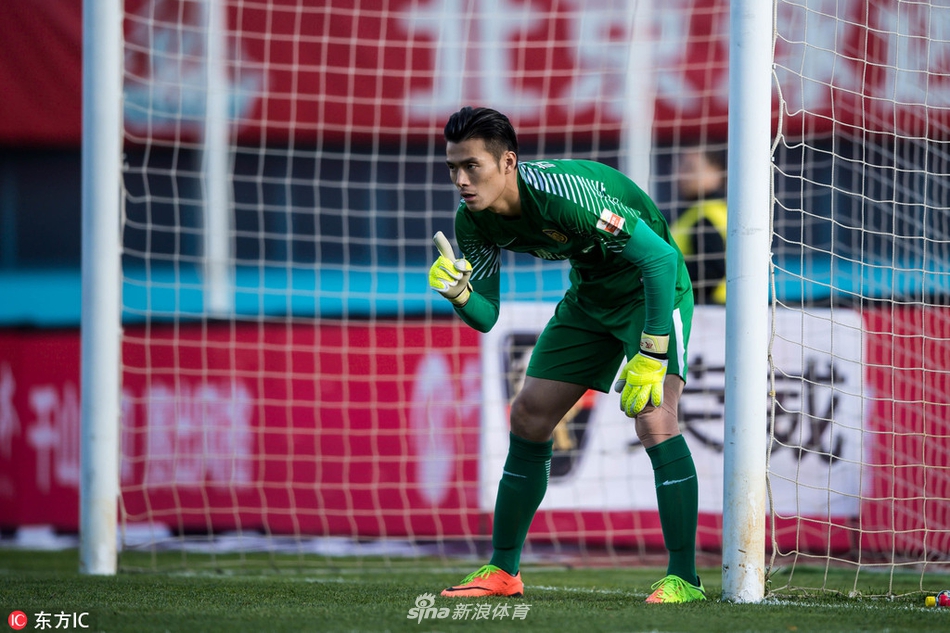 [中超]人和0-2苏宁