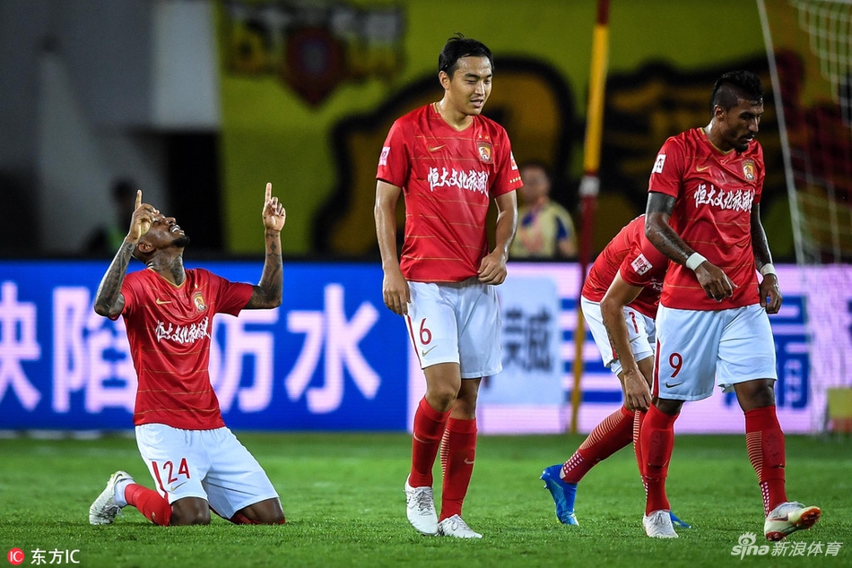 塔利斯卡首秀帽子戏法