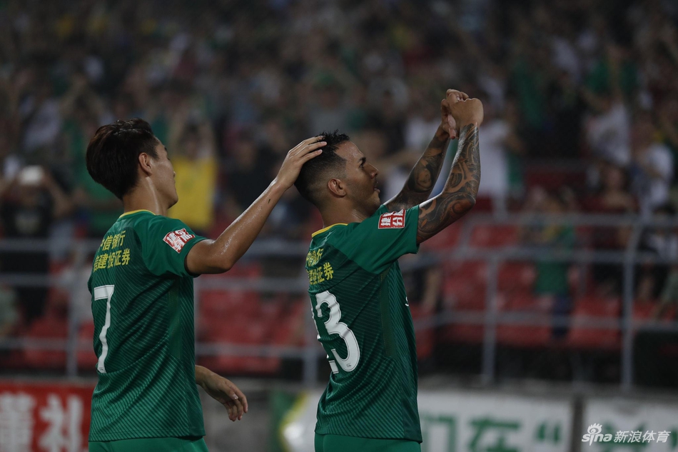 比埃拉、韦世豪