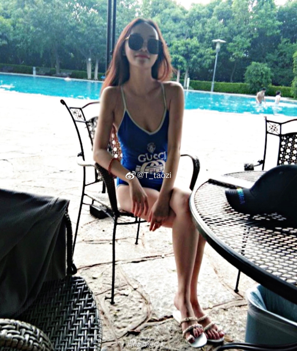 南通尤物红唇美腿霸屏