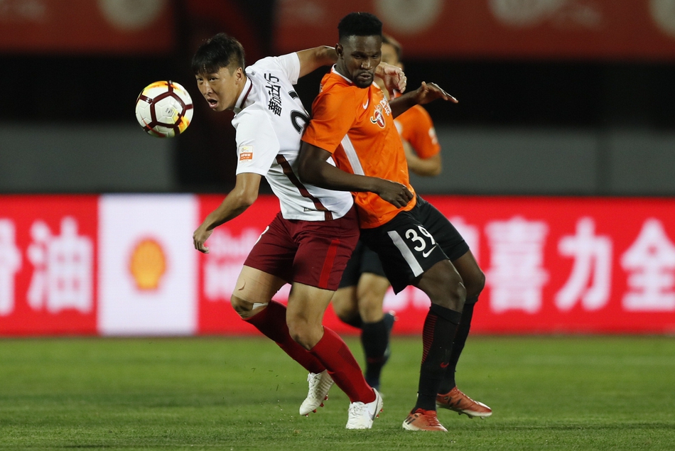 迪奥普本场比赛错失点球