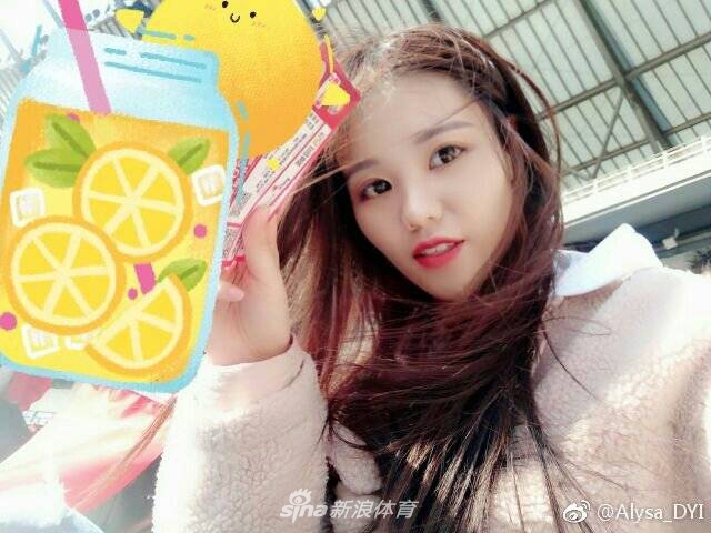 美目流盼！北体大清纯女神温柔可人