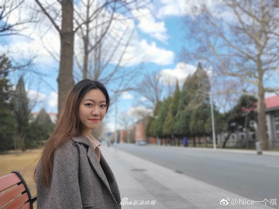 可萌可御!北体大永昌双料美女球迷温婉诱人