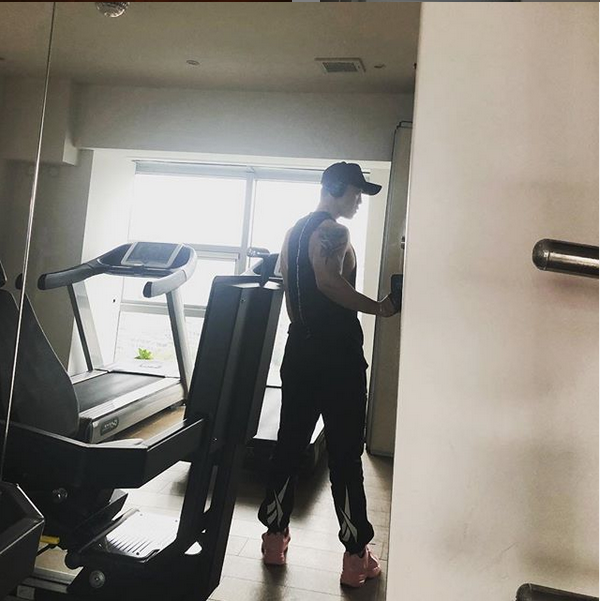 中甲美女老总恋情曝光 男友是健身狂魔