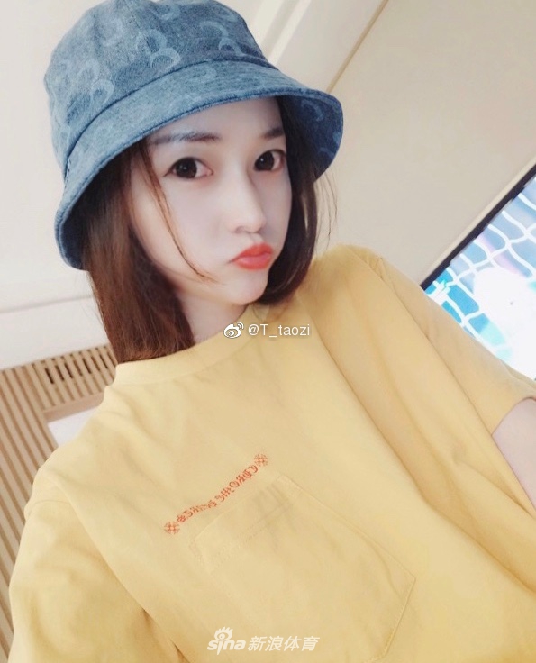 南通尤物红唇美腿霸屏