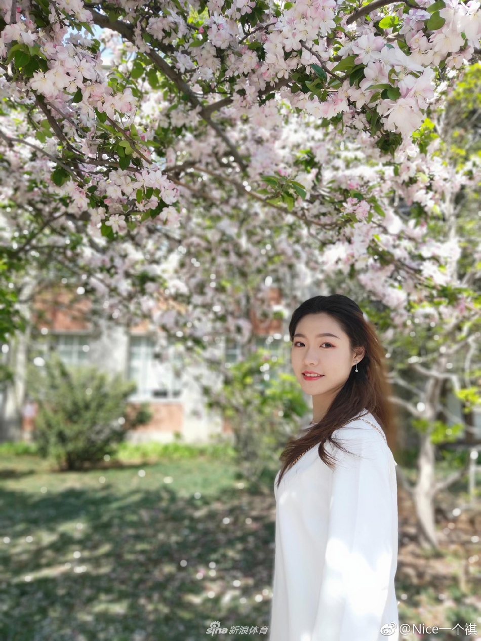 可萌可御!北体大永昌双料美女球迷温婉诱人