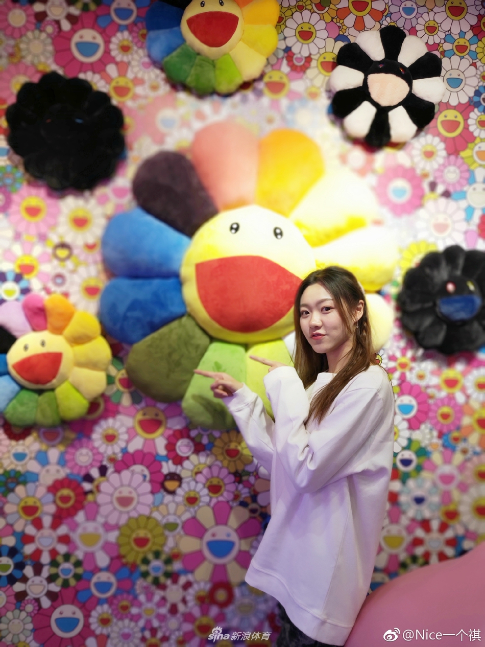 可萌可御!北体大永昌双料美女球迷温婉诱人