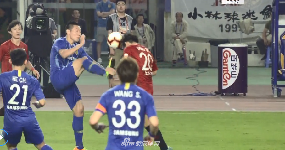 爆头+踹碎球衣 苏宁球员暴力恶犯