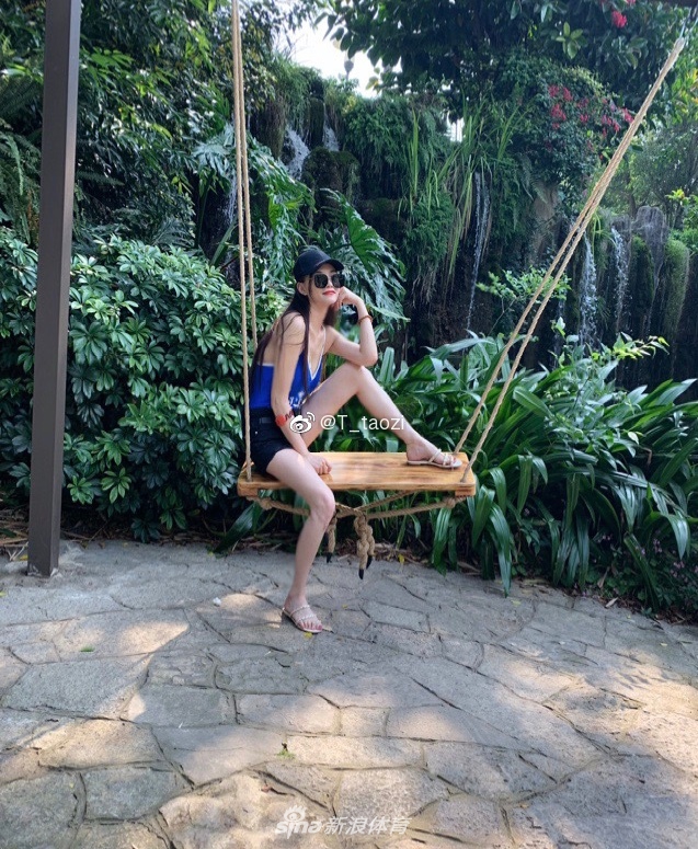 南通尤物红唇美腿霸屏