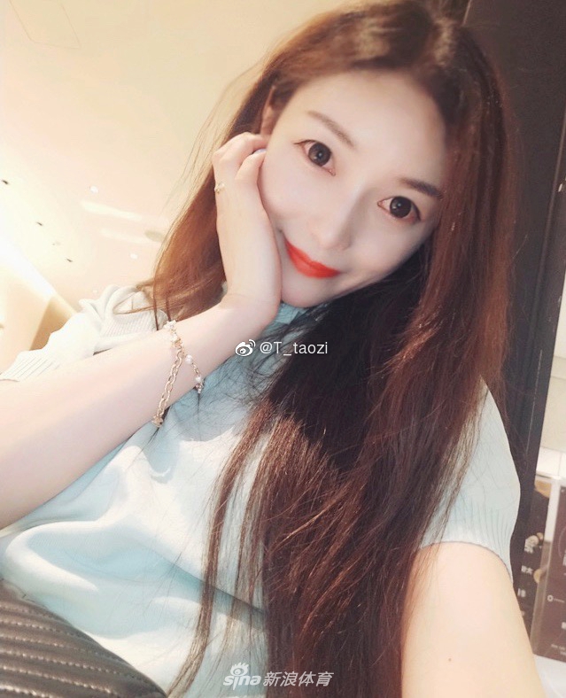 南通尤物红唇美腿霸屏