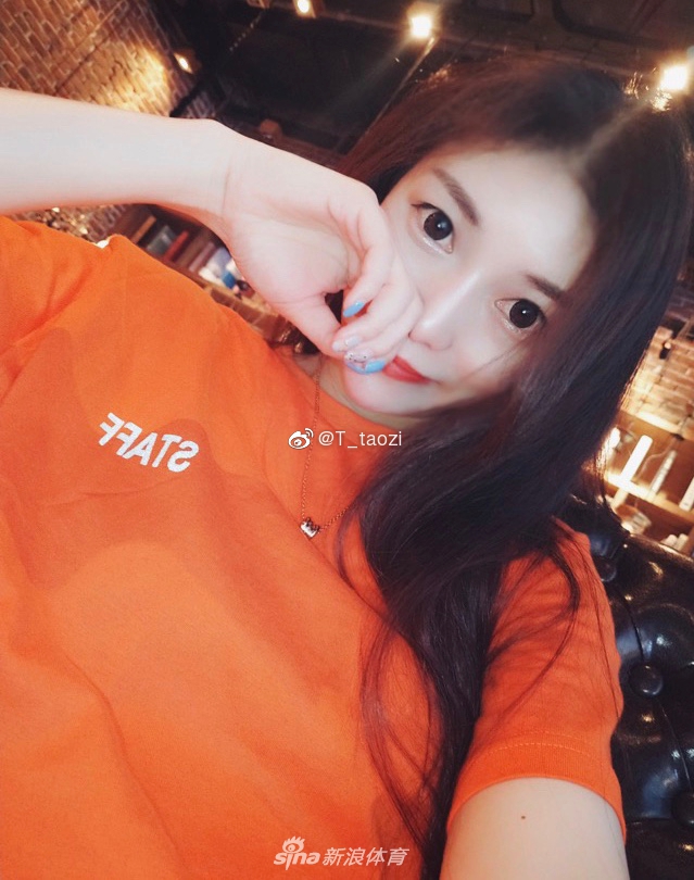 南通尤物红唇美腿霸屏