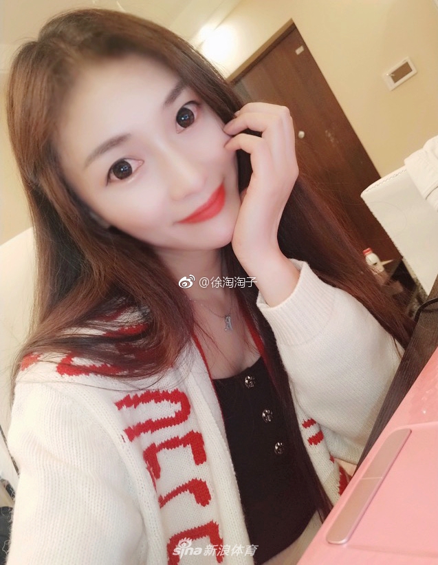 南通尤物红唇美腿霸屏