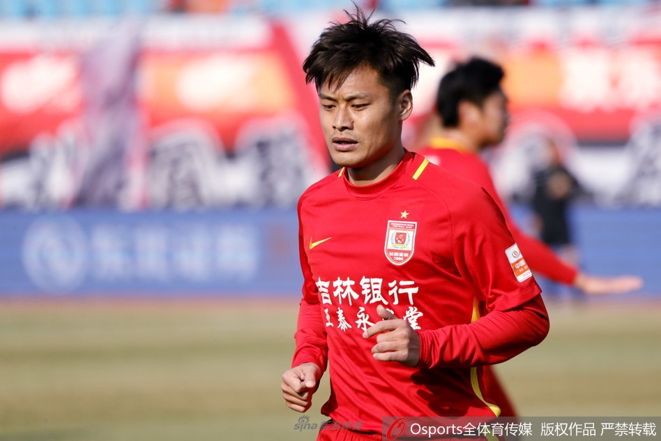 “小将”杜震宇首发