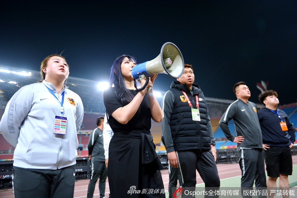 文筱婷深鞠躬致歉球迷