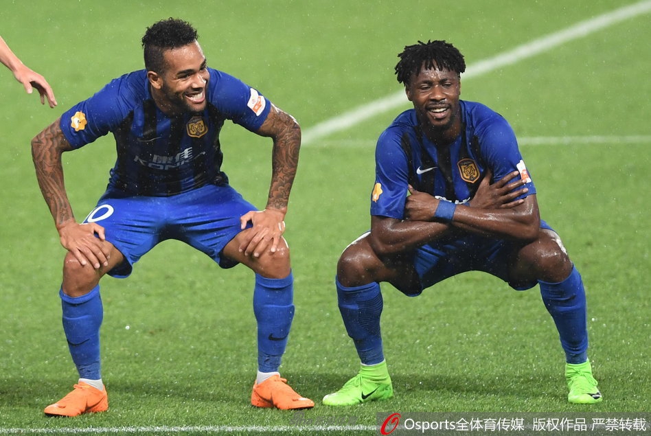 特谢拉与博阿基耶庆祝