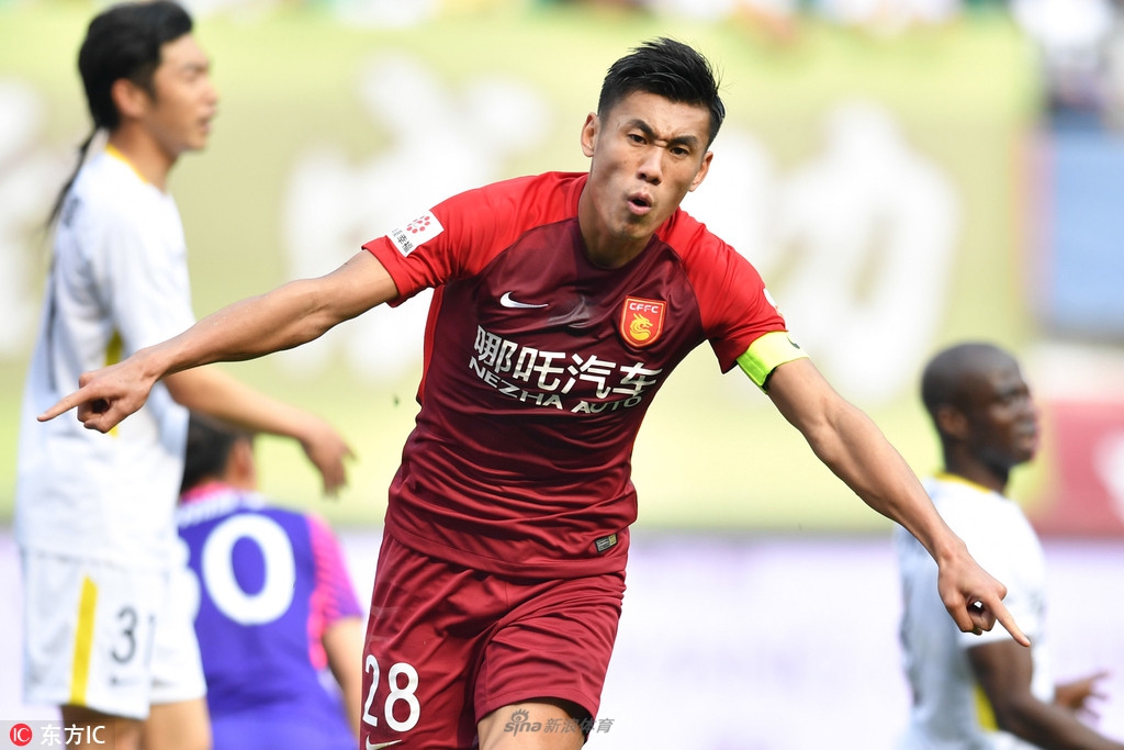 张呈栋连场破门