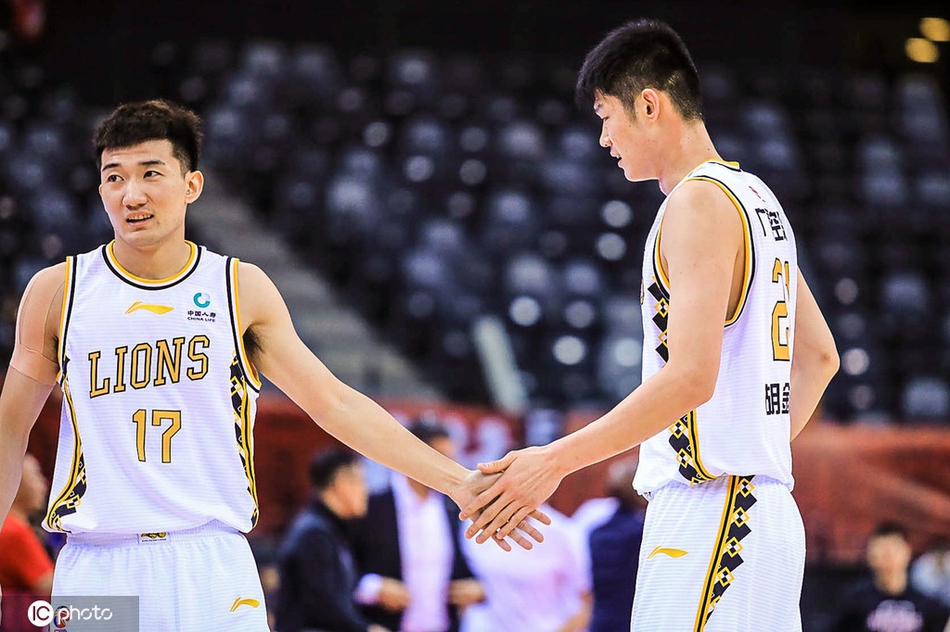 CBA第12轮：深圳113-97广厦