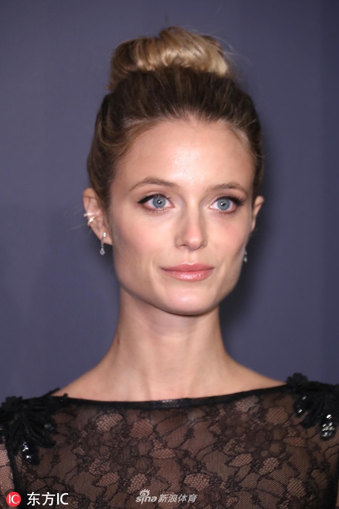 乐福女友黑色镂空长裙妖娆妩媚