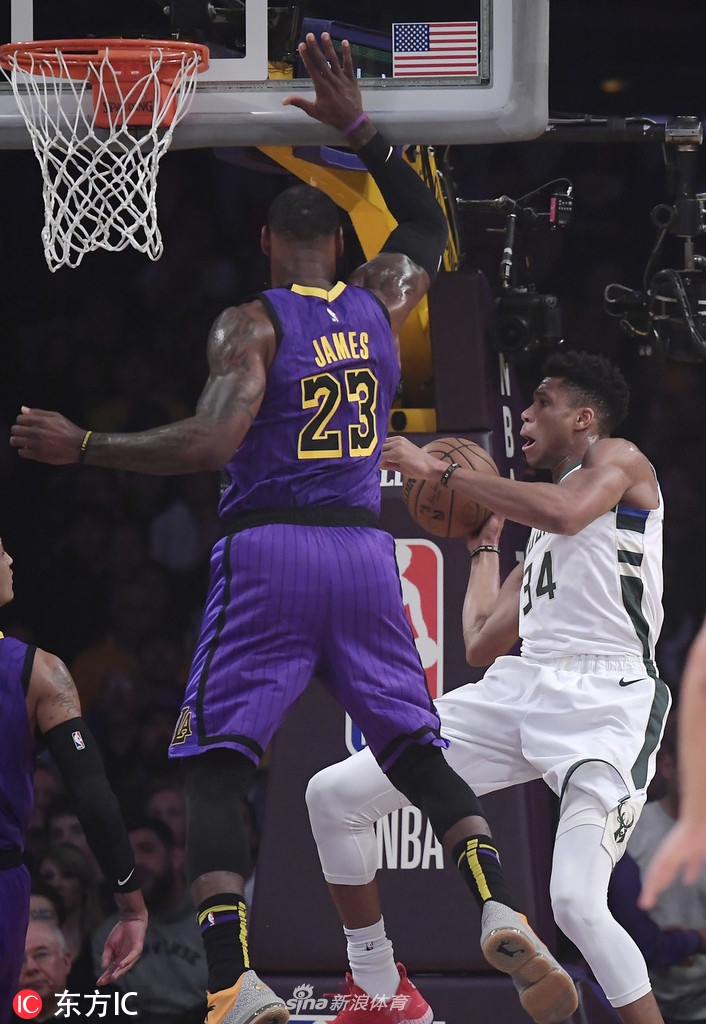 [NBA常规赛]湖人120-131雄鹿