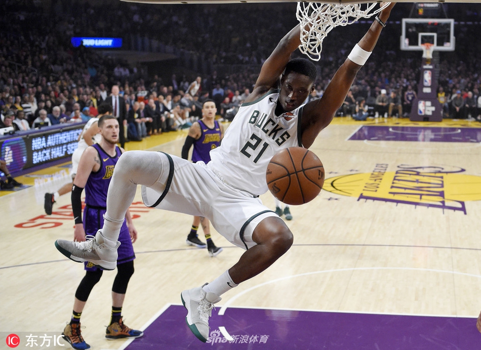 [NBA常规赛]湖人120-131雄鹿