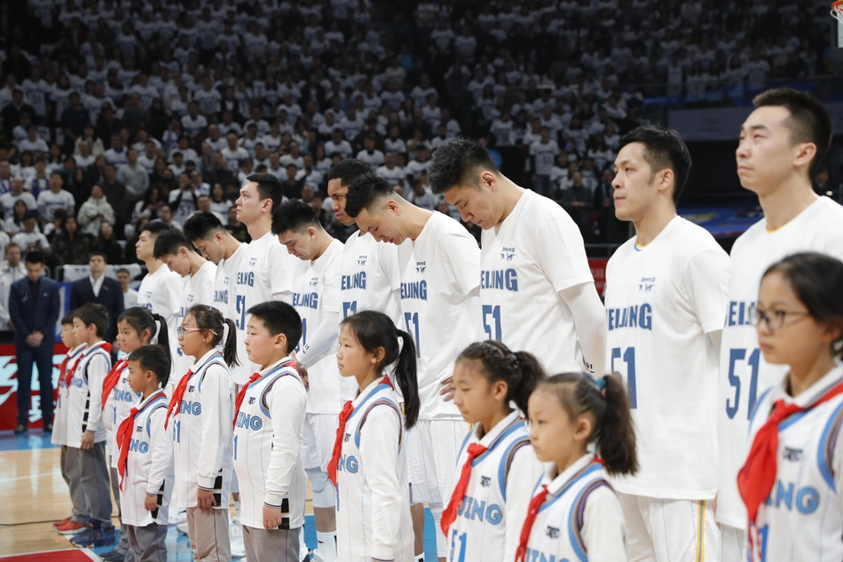 新浪直击:北京主场为吉茨哀