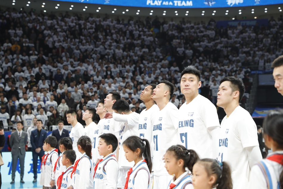 新浪直击:北京主场为吉茨哀